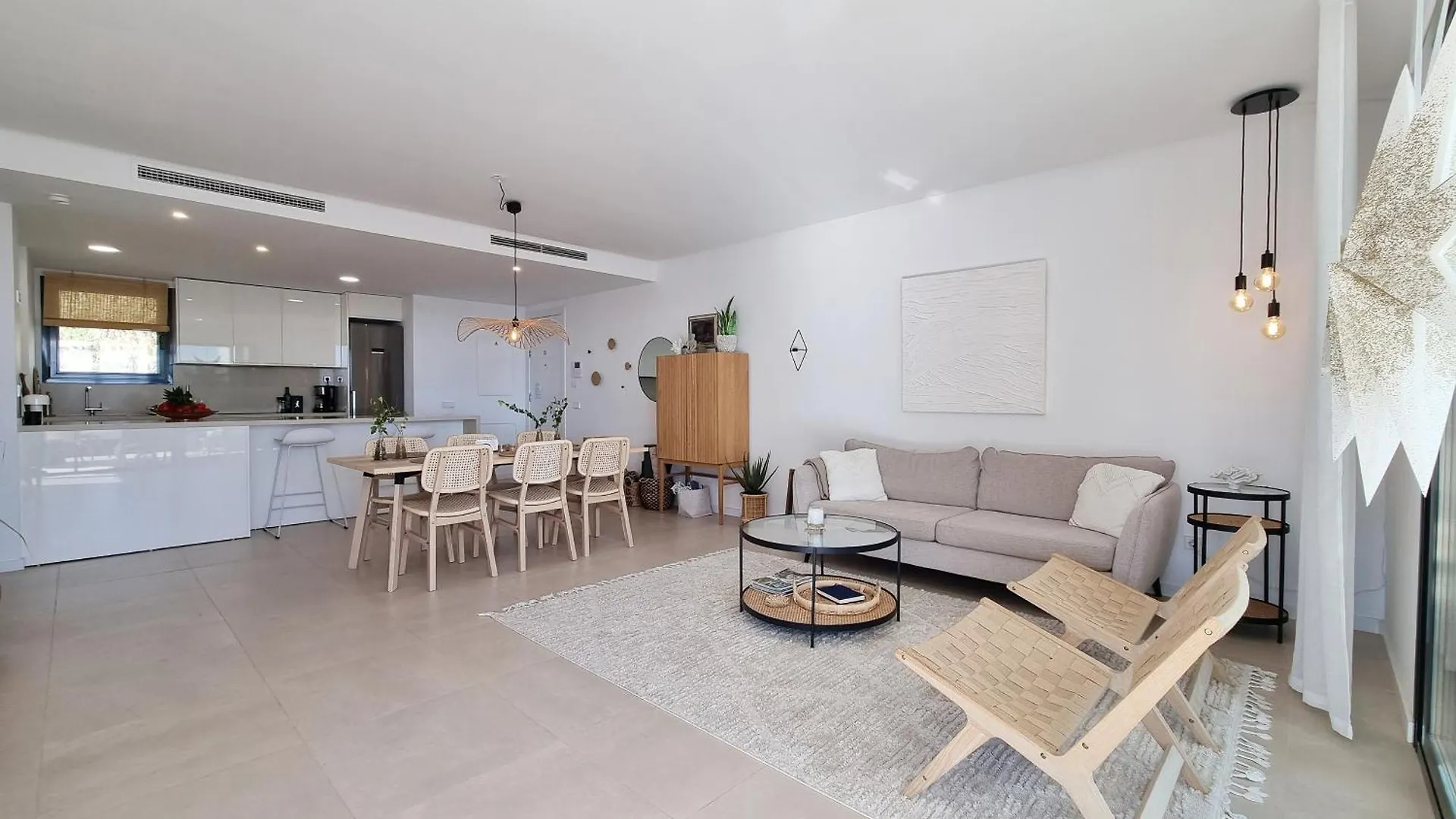 Beautiful Middel Views Apartment With Pool And Gym مالقة