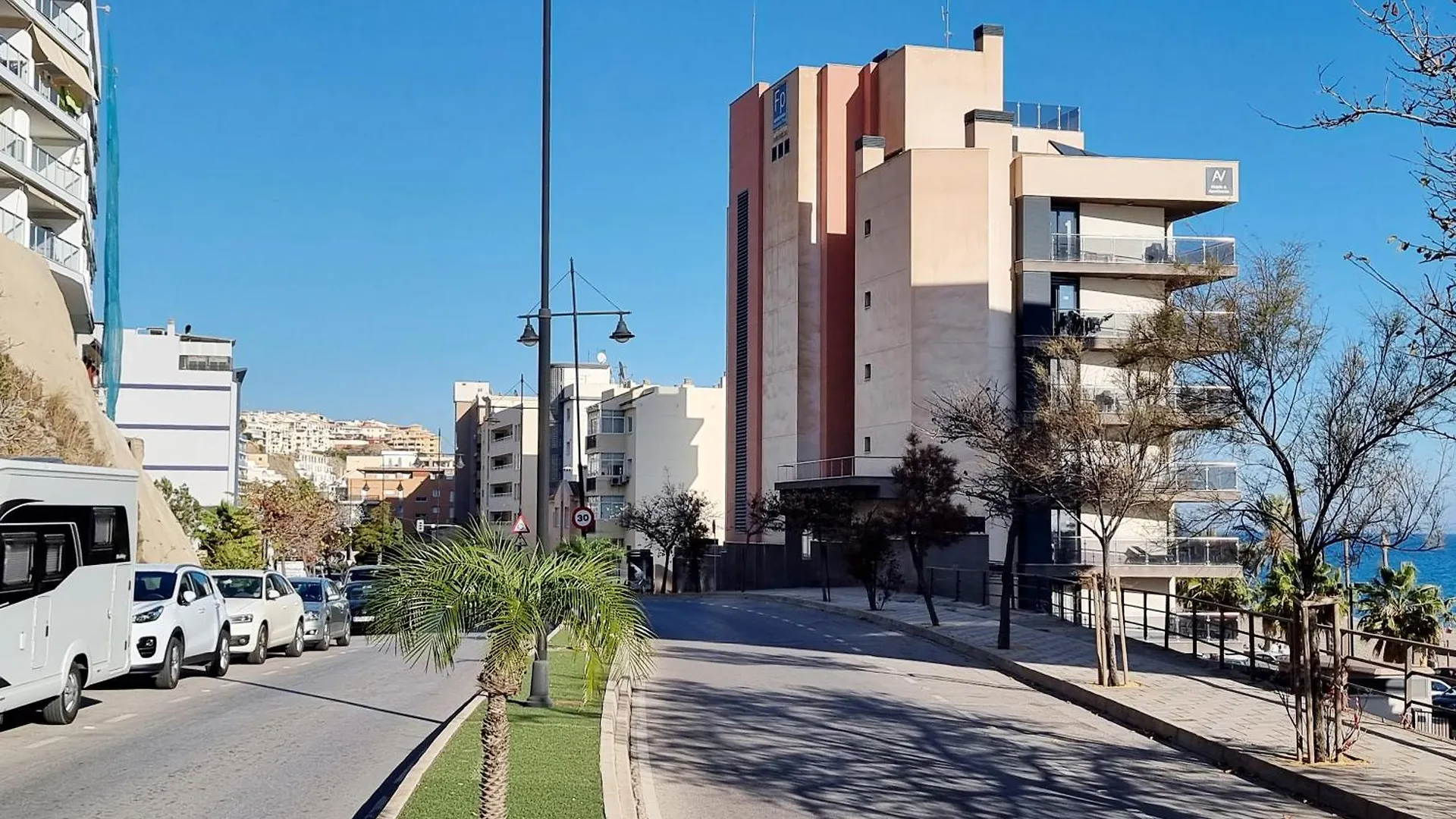 Beautiful Middel Views Apartment With Pool And Gym مالقة 0*,