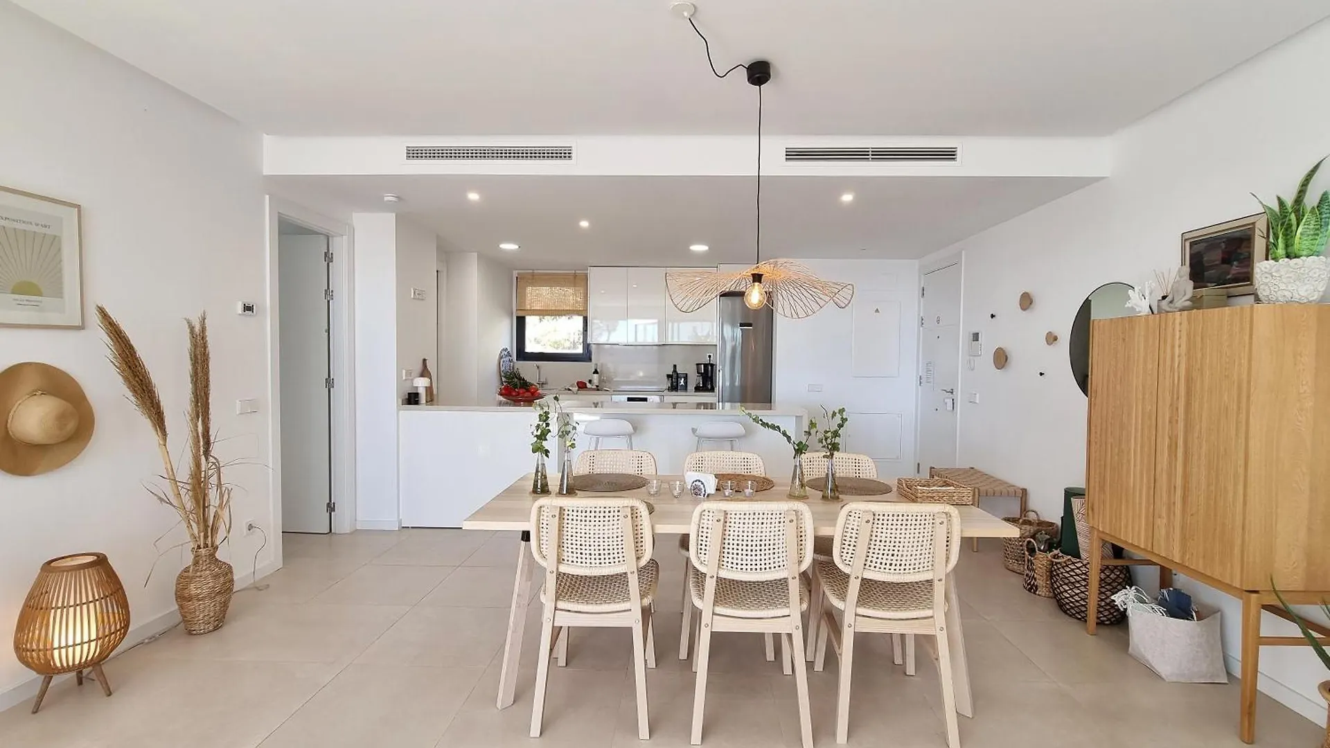 Beautiful Middel Views Apartment With Pool And Gym مالقة