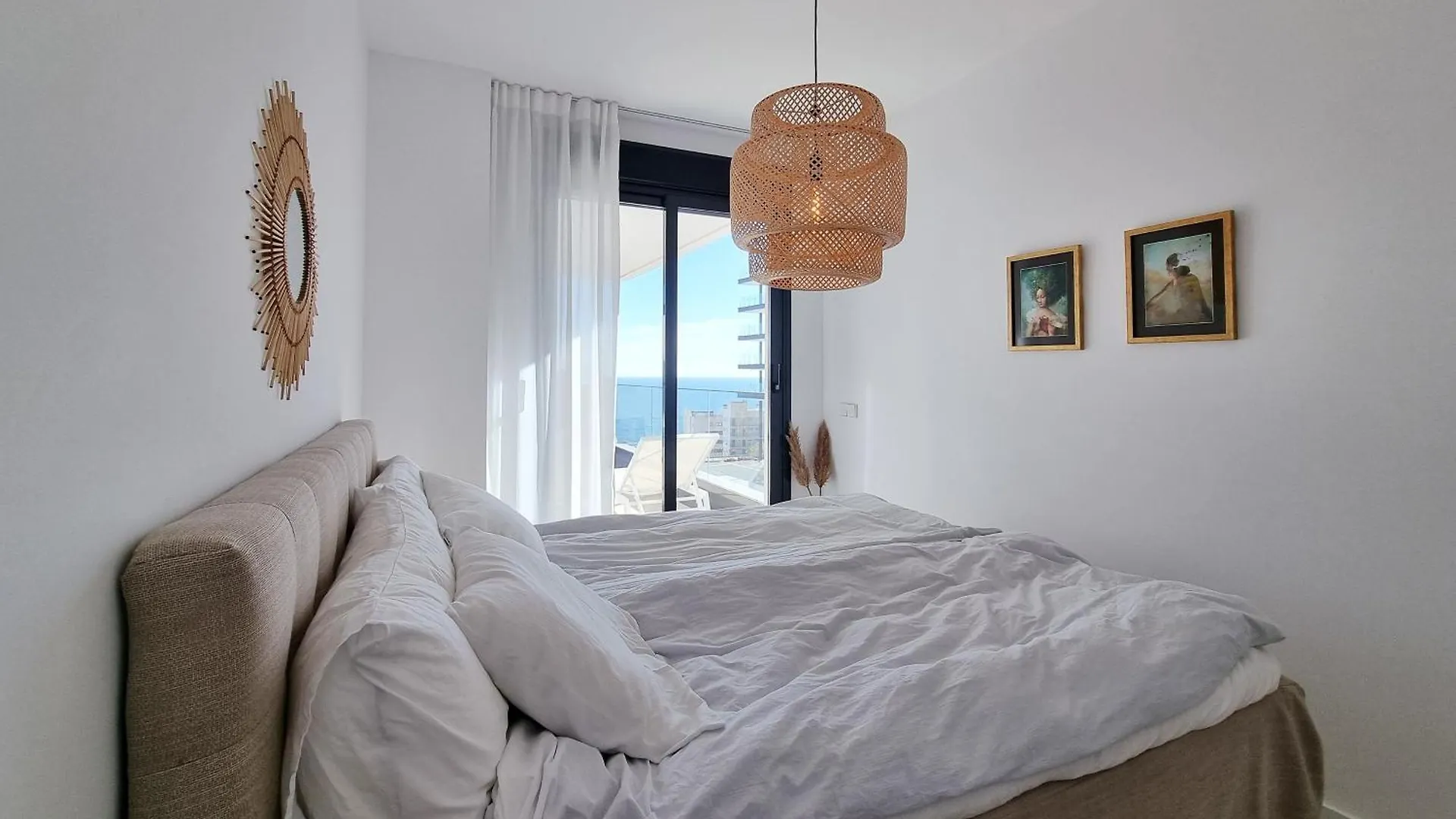 Beautiful Middel Views Apartment With Pool And Gym مالقة