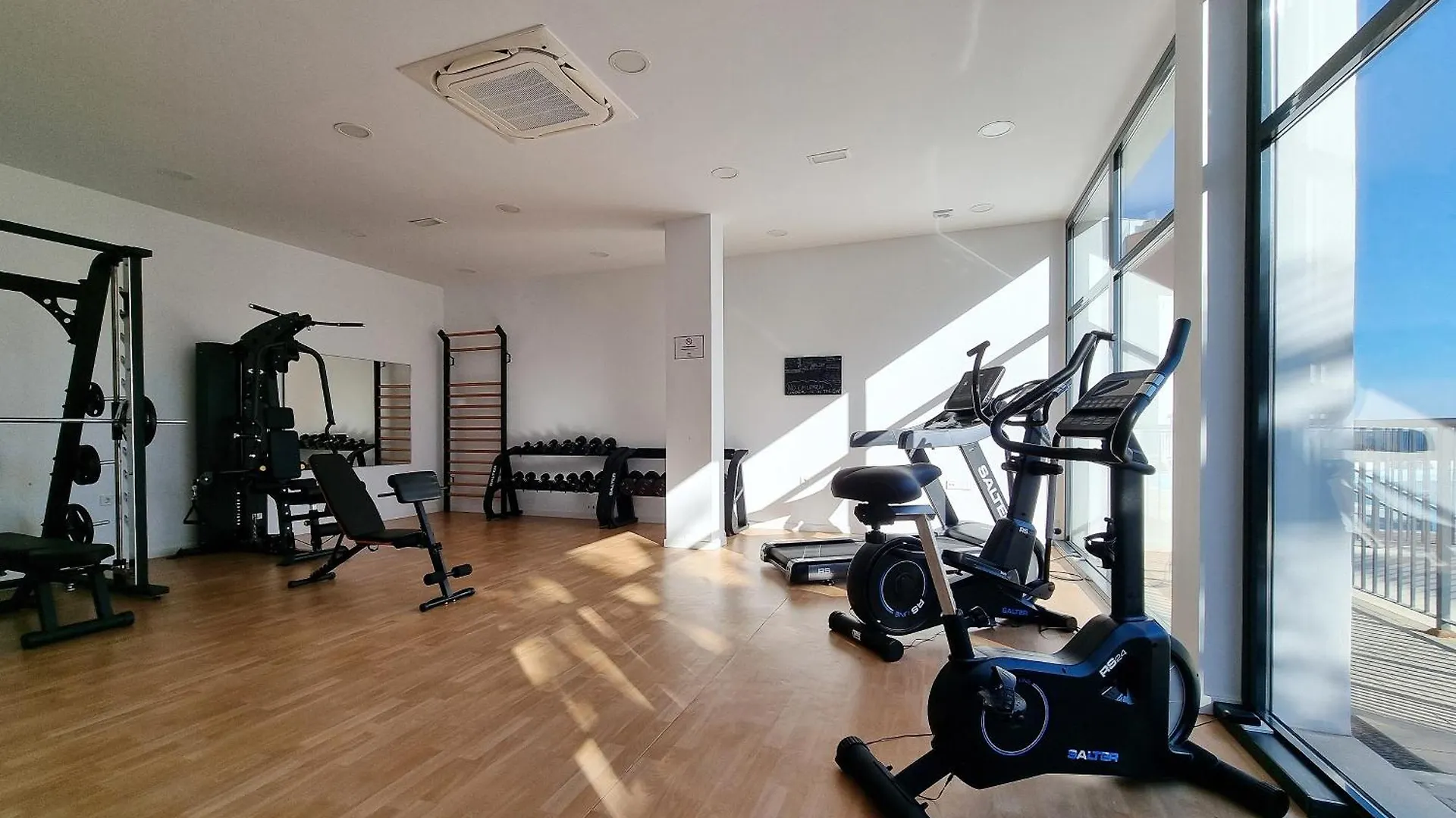 Beautiful Middel Views Apartment With Pool And Gym Málaga 0*,