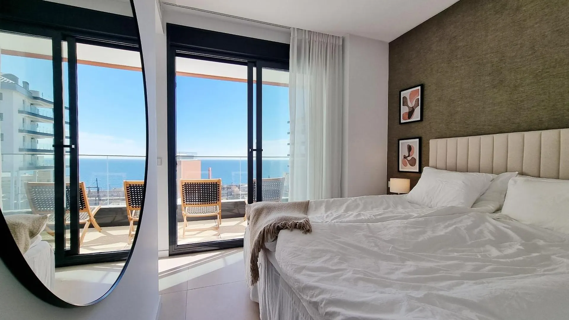 Beautiful Middel Views Apartment With Pool And Gym Málaga Espanha